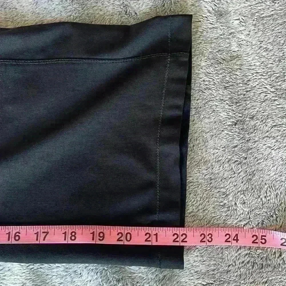 LL Bean Capri Leggings in Black Size Small EUC - Picture 7 of 8